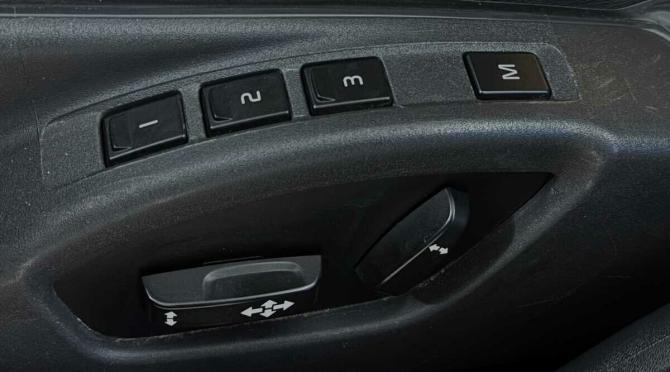 Volvo XC70 II Рестайлинг с пробегом 2013 года, цена 1 655 000 рублей, 267895 км, универсал, Автокод Объявления