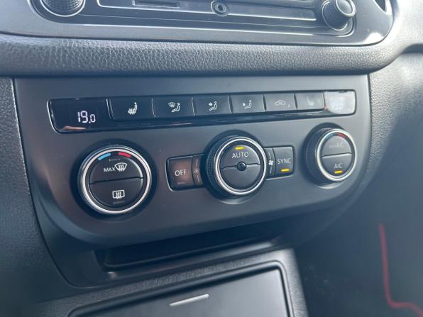 Volkswagen Tiguan I Рестайлинг с пробегом 2015 года, цена 1 366 600 рублей, 206056 км, внедорожник, Автокод Объявления