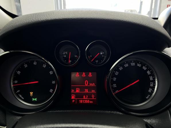 Opel Mokka I с пробегом 2014 года, цена 1 065 000 рублей, 181000 км, внедорожник, Автокод Объявления