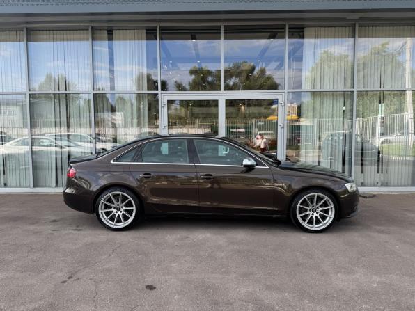 Audi A4 IV (B8) Рестайлинг с пробегом 2013 года, цена 1 450 000 рублей, 243111 км, седан, Автокод Объявления