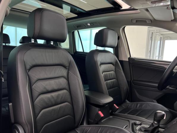 Volkswagen Tiguan II с пробегом 2017 года, цена 2 500 000 рублей, 157751 км, внедорожник, Автокод Объявления