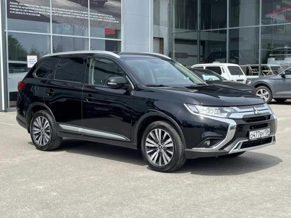 Mitsubishi Outlander III Рестайлинг 3 с пробегом 2019 года, цена 2 150 000 рублей, 106655 км, внедорожник, Автокод Объявления