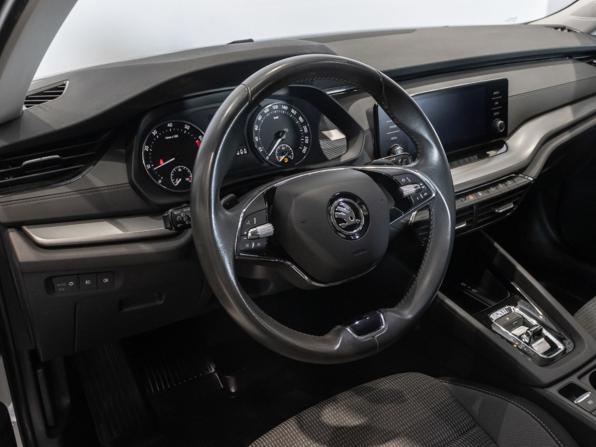 Skoda Octavia IV (A8) с пробегом 2021 года, цена 2 511 548 рублей, 80691 км, лифтбек, Автокод Объявления