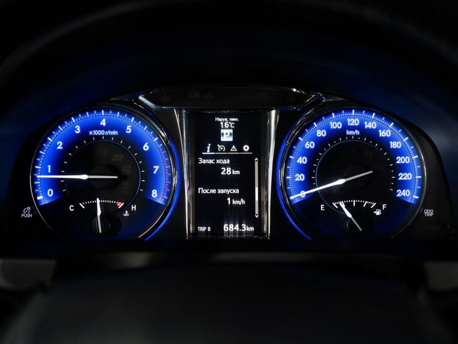 Toyota Camry VII (XV50) Рестайлинг Иркутск  - изображение 12