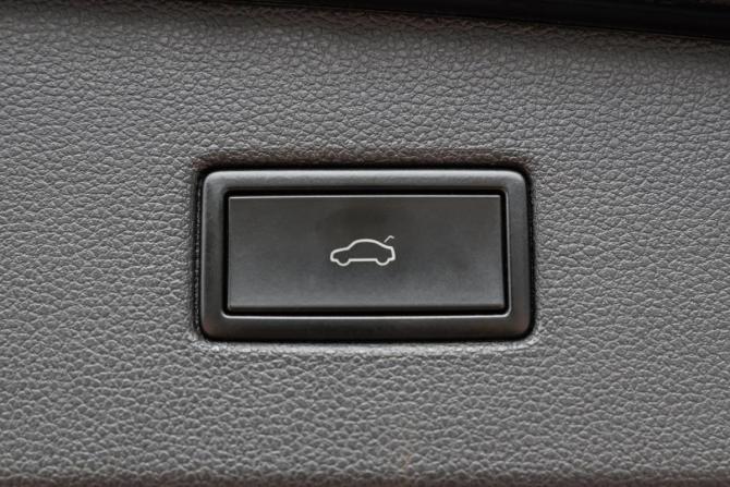 Volkswagen Tiguan II с пробегом 2020 года, цена 4 299 000 рублей, 98672 км, внедорожник, Автокод Объявления
