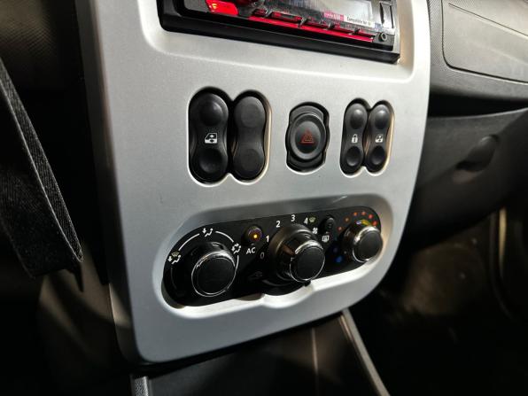 Renault Sandero I с пробегом 2012 года, цена 679 900 рублей, 158801 км, хэтчбек, Автокод Объявления