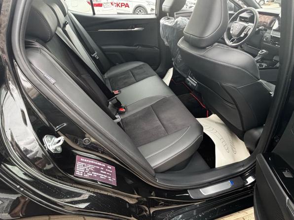 Toyota Camry IX (XV80) China Market с пробегом 2026 года, цена 4 160 000 рублей, 15 км, седан, Автокод Объявления