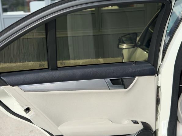 Mercedes-Benz C-Класс III (W204) Рестайлинг с пробегом 2011 года, цена 1 400 000 рублей, 264244 км, седан, Автокод Объявления