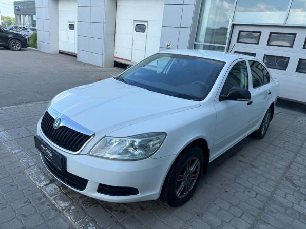 Skoda Octavia II (A5) Рестайлинг с пробегом 2013 года, цена 855 000 рублей, 198205 км, лифтбек, Автокод Объявления