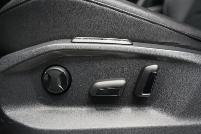 Volkswagen Tiguan II с пробегом 2017 года, цена 2 590 000 рублей, 165000 км, внедорожник, Автокод Объявления