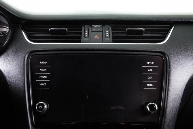 Skoda Octavia III (A7) с пробегом 2018 года, цена 1 989 000 рублей, 134912 км, лифтбек, Автокод Объявления