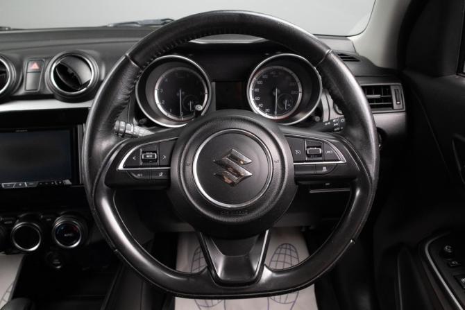 Suzuki Swift V с пробегом 2018 года, цена 1 149 000 рублей, 141000 км, хэтчбек, Автокод Объявления