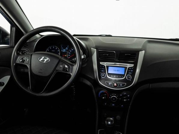 Hyundai Solaris I с пробегом 2013 года, цена 639 000 рублей, 122309 км, седан, Автокод Объявления