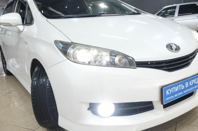 Toyota Wish II с пробегом 2011 года, цена 1 319 000 рублей, 183000 км, минивэн, Автокод Объявления