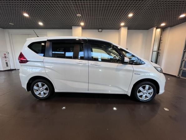 Honda Freed II с пробегом 2017 года, цена 1 625 000 рублей, 110703 км, компактвэн, Автокод Объявления
