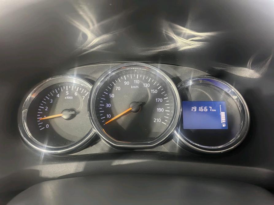 Renault Logan II Санкт-Петербург  - изображение 28