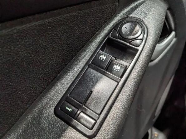 SEAT Leon II Рестайлинг с пробегом 2012 года, цена 565 000 рублей, 202153 км, хэтчбек, Автокод Объявления