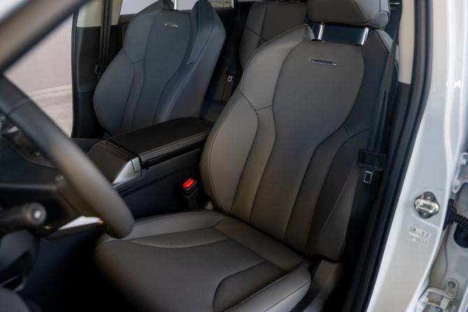 Toyota RAV4 VI (XA60) с пробегом 2026 года, цена 5 690 000 рублей, 40 км, внедорожник, Автокод Объявления