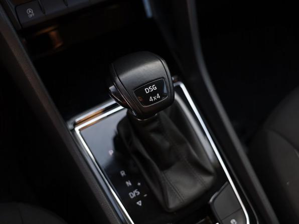 Skoda Karoq I с пробегом 2020 года, цена 2 200 000 рублей, 155839 км, внедорожник, Автокод Объявления