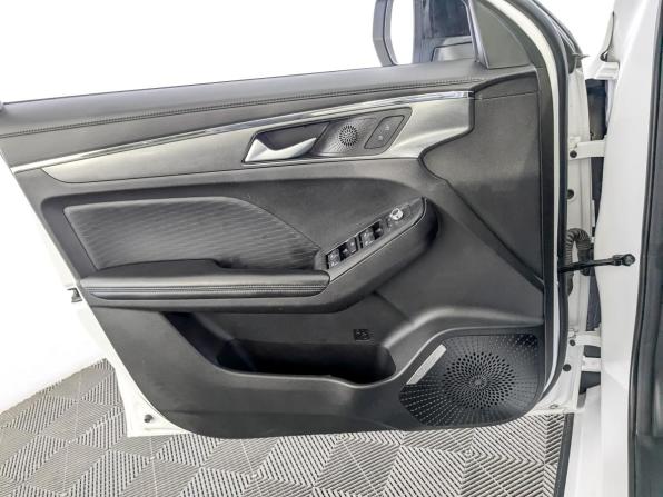 Haval Jolion I Рестайлинг с пробегом 2024 года, цена 1 600 000 рублей, 88596 км, внедорожник, Автокод Объявления
