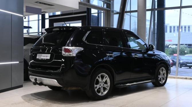 Mitsubishi Outlander III Рестайлинг с пробегом 2014 года, цена 1 695 000 рублей, 223000 км, внедорожник, Автокод Объявления