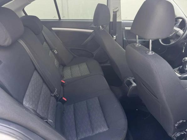 Skoda Octavia II (A5) Рестайлинг с пробегом 2012 года, цена 750 000 рублей, 213400 км, лифтбек, Автокод Объявления