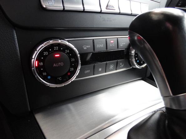 Mercedes-Benz C-Класс III (W204) Рестайлинг с пробегом 2012 года, цена 1 320 000 рублей, 136029 км, купе, Автокод Объявления