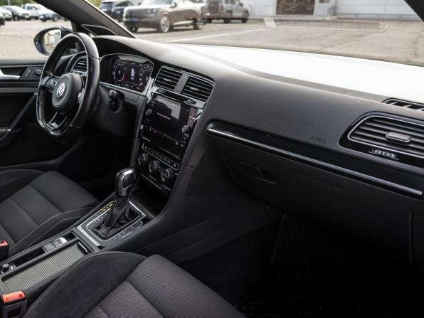 Volkswagen Golf R VII Рестайлинг с пробегом 2020 года, цена 3 698 000 рублей, 77900 км, универсал, Автокод Объявления