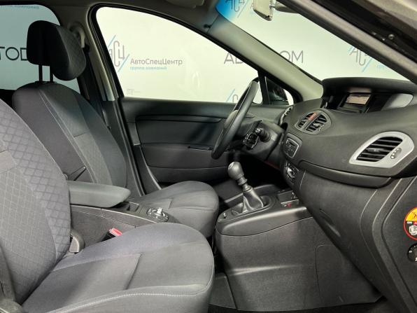Renault Scenic III с пробегом 2010 года, цена 617 000 рублей, 312503 км, компактвэн, Автокод Объявления
