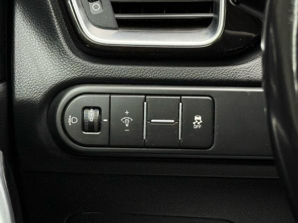 Kia Ceed III с пробегом 2019 года, цена 1 449 000 рублей, 216100 км, хэтчбек, Автокод Объявления