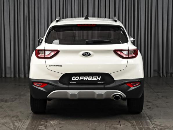 Kia Stonic I с пробегом 2018 года, цена 1 839 000 рублей, 150987 км, внедорожник, Автокод Объявления