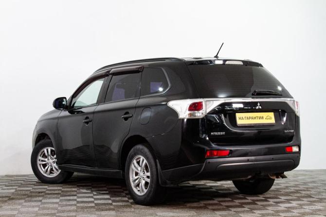 Mitsubishi Outlander III с пробегом 2013 года, цена 899 000 рублей, 215123 км, внедорожник, Автокод Объявления