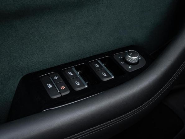 Geely Monjaro I с пробегом 2023 года, цена 3 000 000 рублей, 40011 км, внедорожник, Автокод Объявления