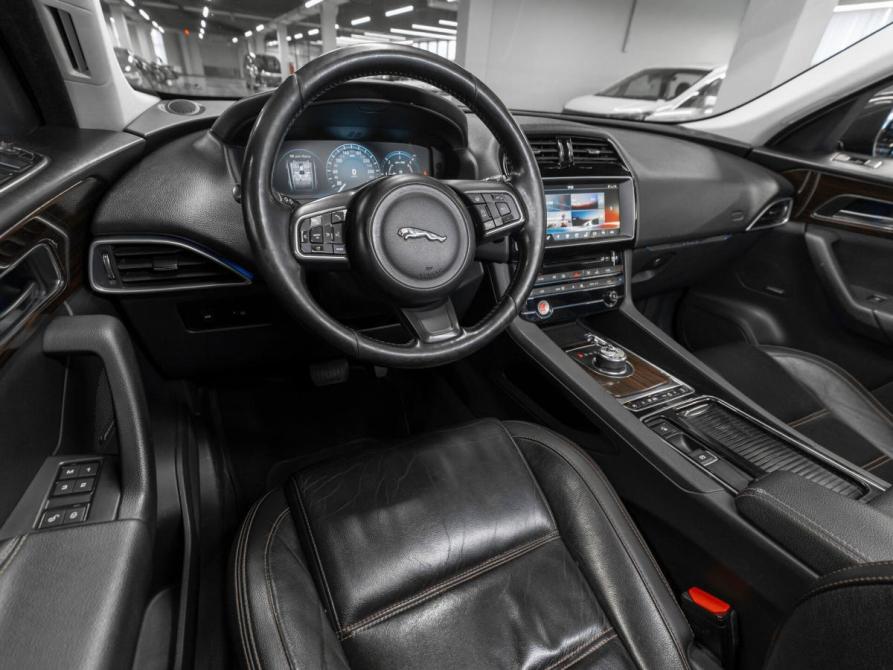 Jaguar F-Pace I Москва  - изображение 7