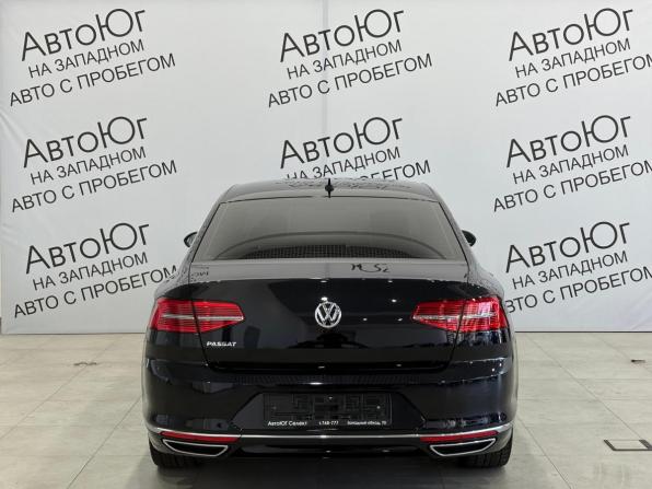 Volkswagen Passat B8 с пробегом 2018 года, цена 2 399 000 рублей, 106300 км, седан, Автокод Объявления