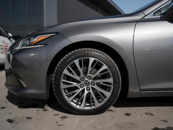 Lexus ES VII с пробегом 2020 года, цена 3 785 000 рублей, 98246 км, седан, Автокод Объявления
