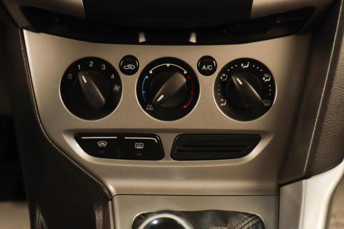 Ford Focus III с пробегом 2013 года, цена 699 000 рублей, 239725 км, универсал, Автокод Объявления