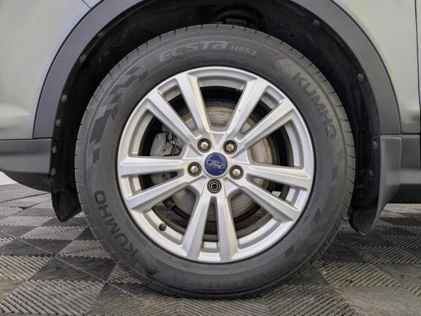 Ford Kuga II Рестайлинг с пробегом 2018 года, цена 1 425 000 рублей, 186959 км, внедорожник, Автокод Объявления