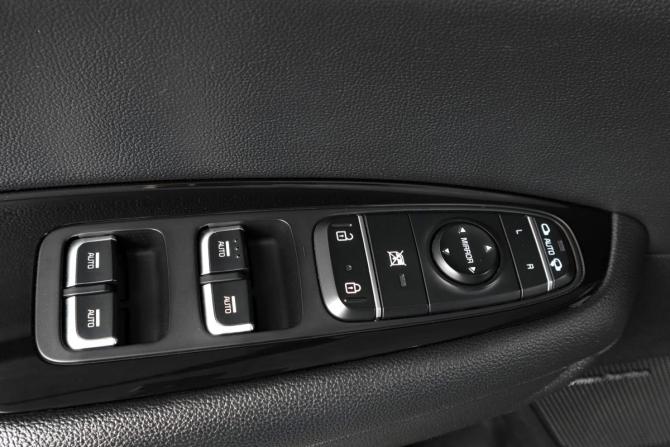 Kia Optima IV Рестайлинг с пробегом 2019 года, цена 2 649 000 рублей, 95067 км, седан, Автокод Объявления