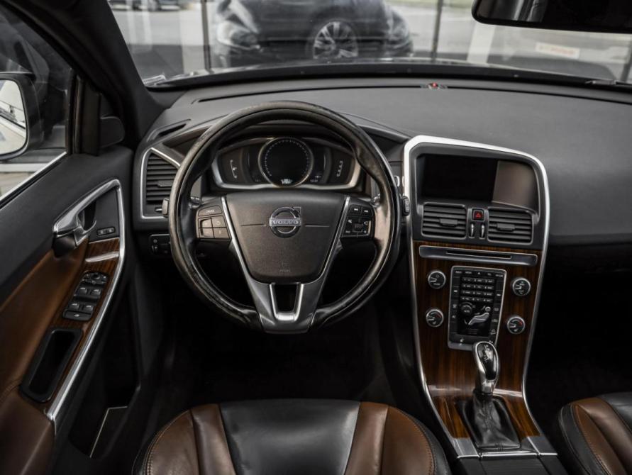 Volvo XC60 I Рестайлинг Санкт-Петербург  - изображение 15