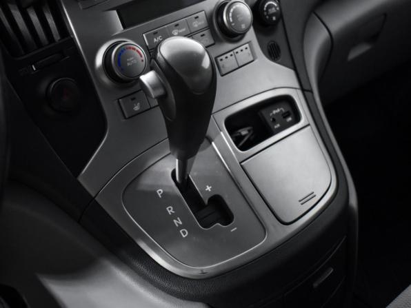 Hyundai Grand Starex I с пробегом 2010 года, цена 1 219 000 рублей, 243406 км, минивэн, Автокод Объявления