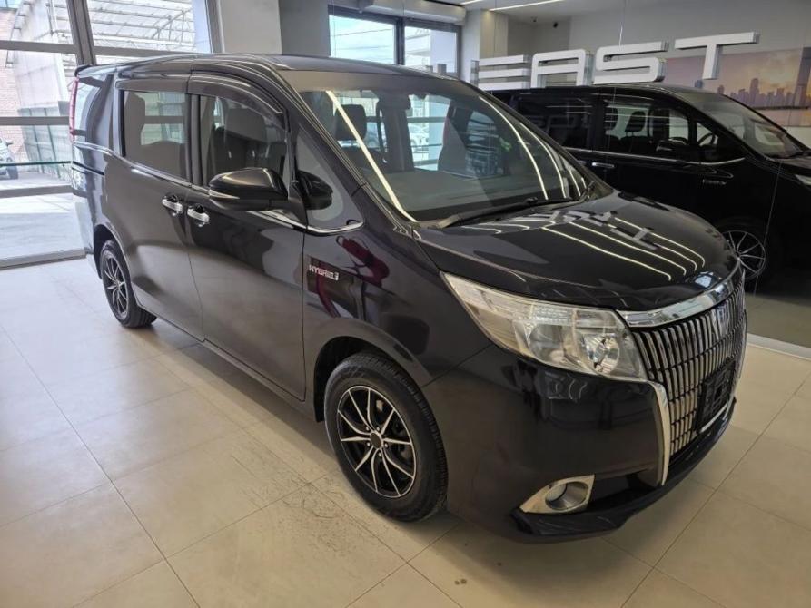 Toyota Voxy III (R80) Челябинск  - изображение 3