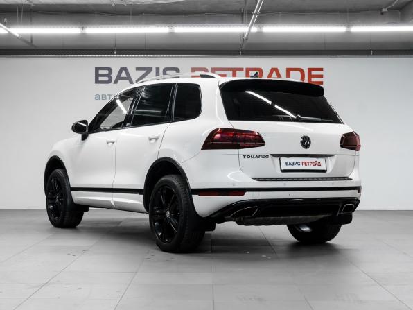 Volkswagen Touareg II Рестайлинг с пробегом 2017 года, цена 3 650 000 рублей, 97128 км, внедорожник, Автокод Объявления