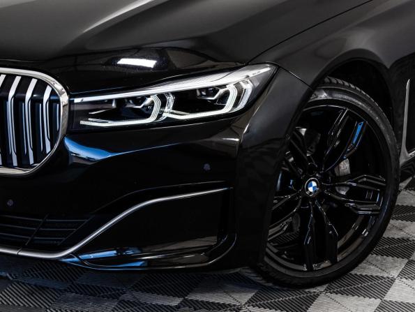 BMW 7 серии VI (G11/G12) Рестайлинг с пробегом 2019 года, цена 4 206 510 рублей, 268000 км, седан, Автокод Объявления