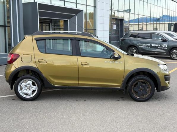 Renault Sandero II с пробегом 2016 года, цена 665 000 рублей, 173752 км, хэтчбек, Автокод Объявления
