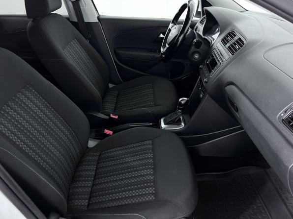 Volkswagen Polo V Рестайлинг с пробегом 2015 года, цена 965 000 рублей, 145000 км, седан, Автокод Объявления