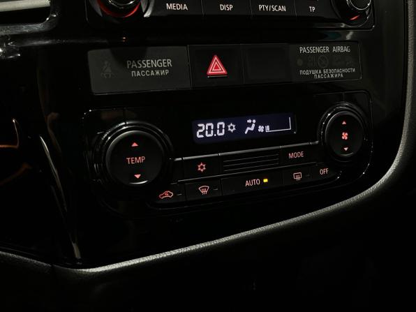 Mitsubishi Outlander III Рестайлинг 2 с пробегом 2017 года, цена 1 890 000 рублей, 113952 км, внедорожник, Автокод Объявления