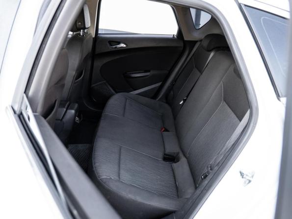 Opel Astra J с пробегом 2011 года, цена 710 000 рублей, 165731 км, хэтчбек, Автокод Объявления