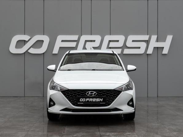 Hyundai Solaris II с пробегом 2020 года, цена 1 190 000 рублей, 70123 км, седан, Автокод Объявления