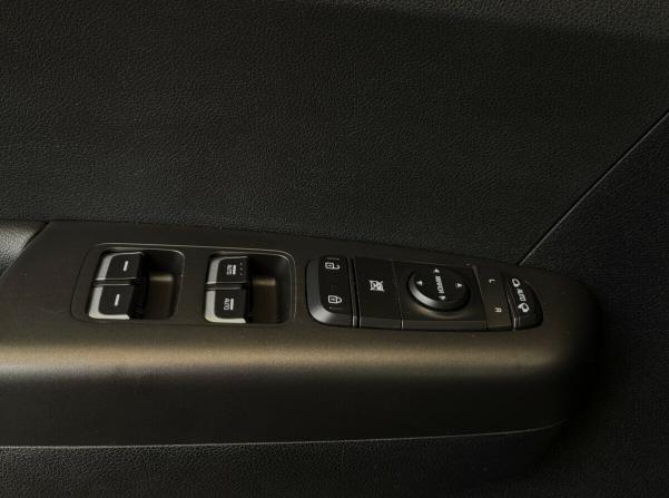 Kia Sportage IV Рестайлинг с пробегом 2021 года, цена 2 499 000 рублей, 90265 км, внедорожник, Автокод Объявления